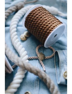 Sznur skręcany - 10 mm - 9,10mb/opak.