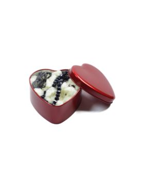 Zestaw akcesoriów w metalowym pudełku - Serce - koraliki