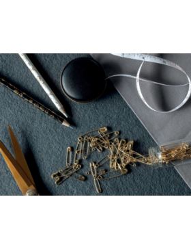 Centymetr krawiecki automatycznie zwijany - Hemline Gold - 0,6/150 cm - 253.HG